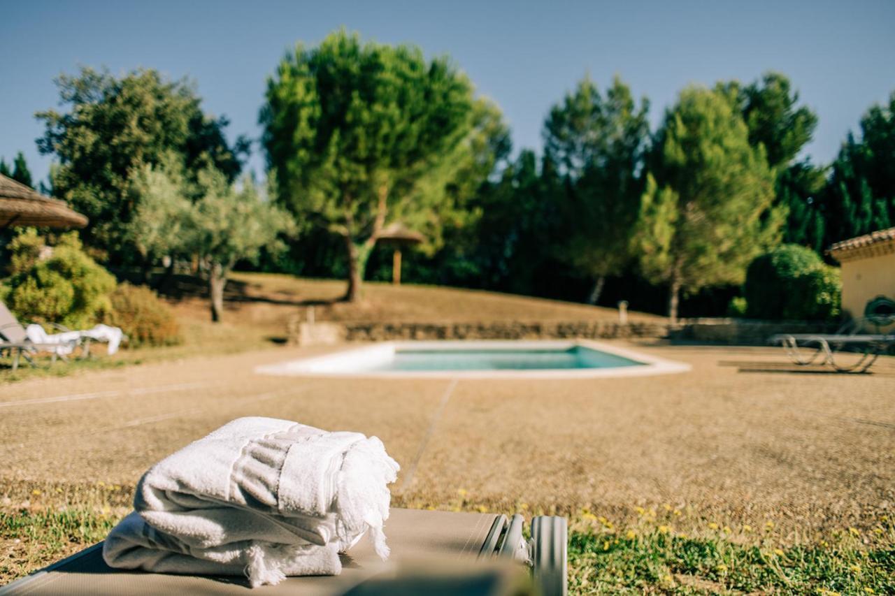 Clos Saint-Michel Resort & Spa Malaucène Exteriör bild