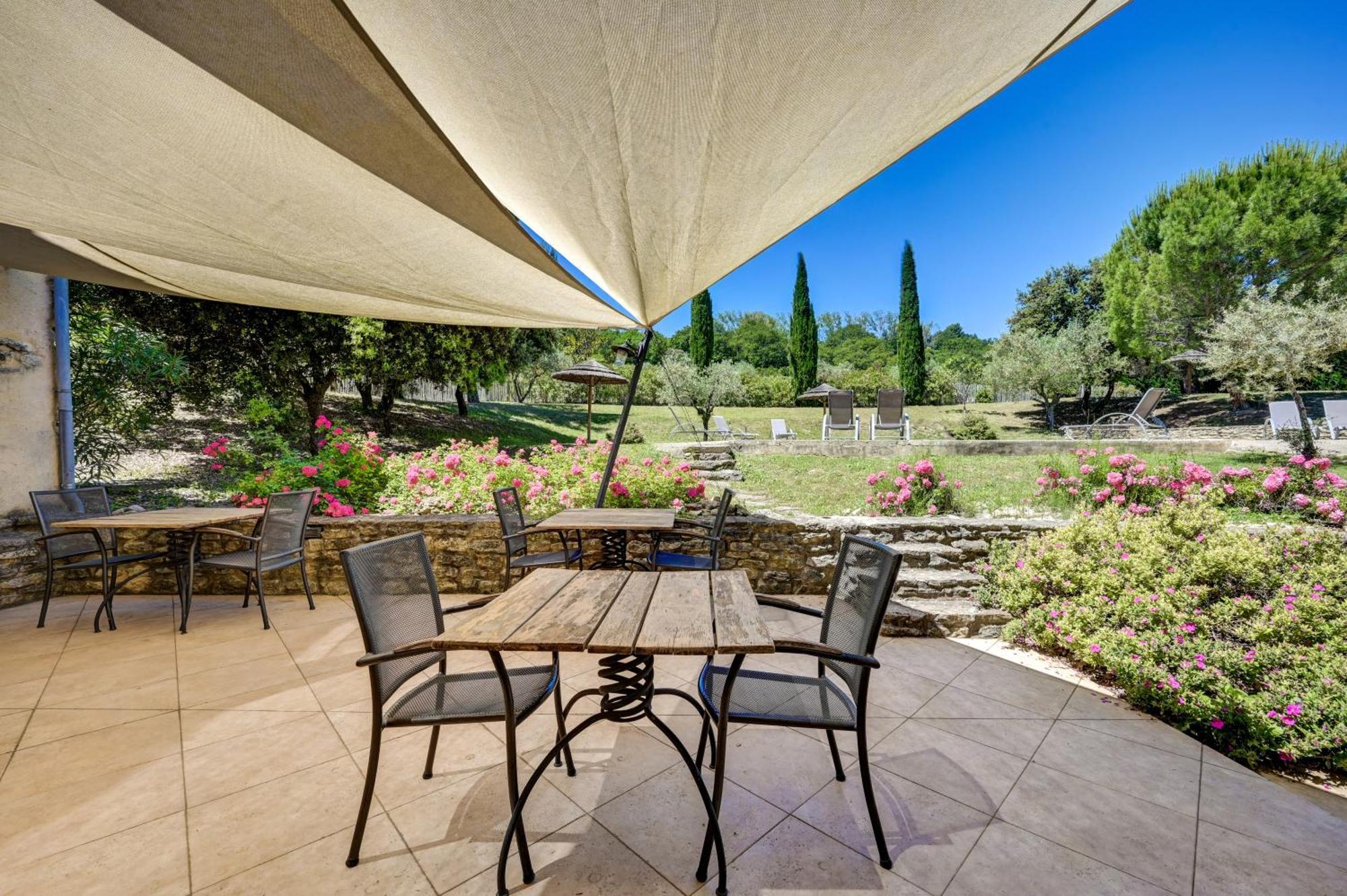 Clos Saint-Michel Resort & Spa Malaucène Exteriör bild